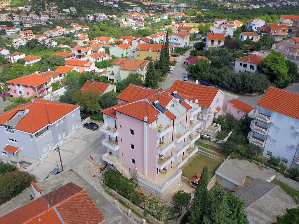 Apartments Kairos Сегет-Враниця Номер фото