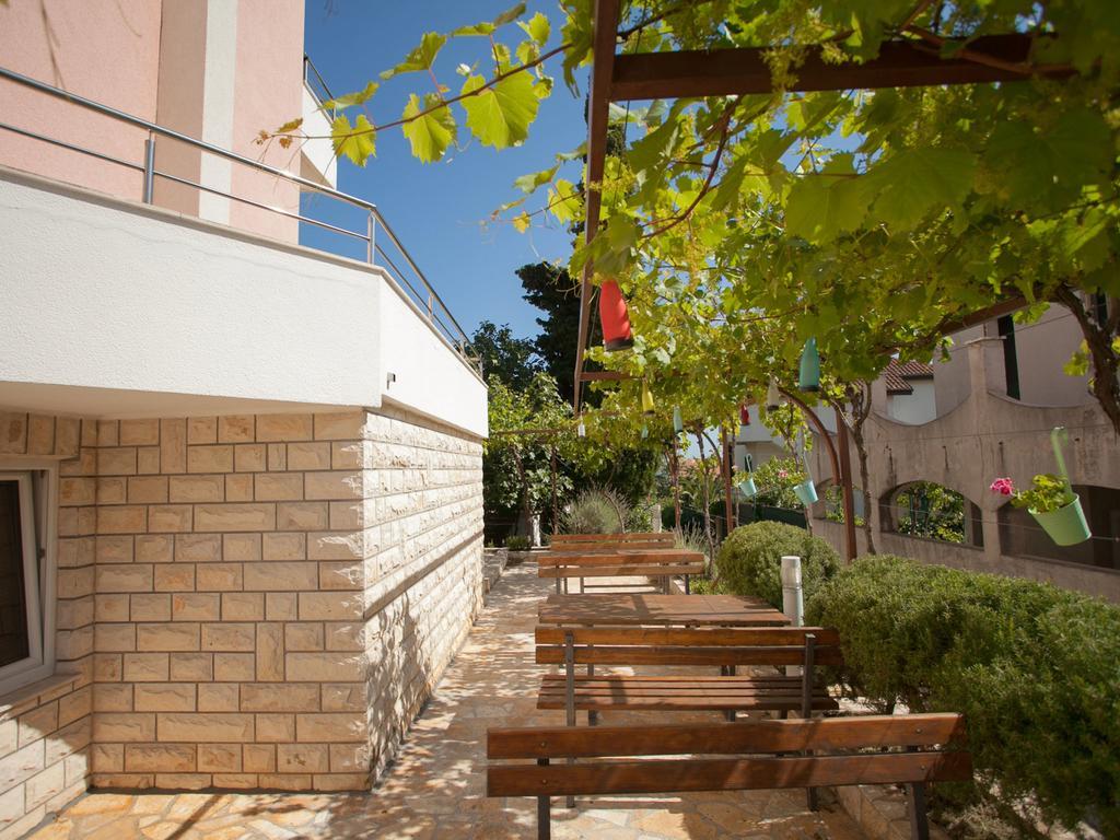 Apartments Kairos Сегет-Враниця Екстер'єр фото