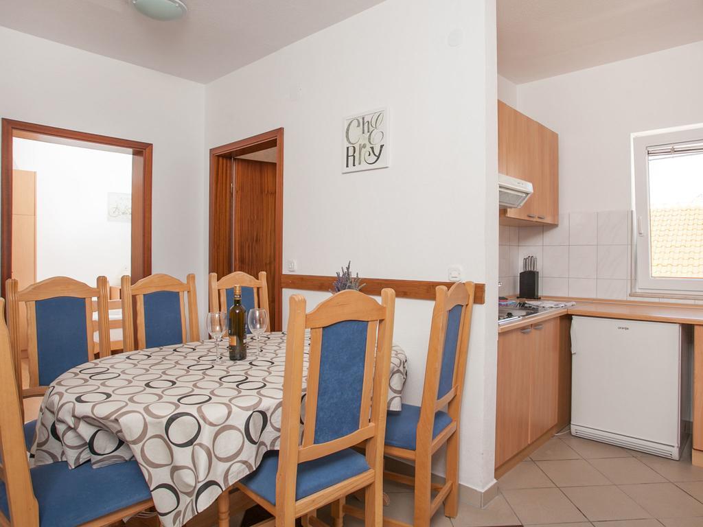 Apartments Kairos Сегет-Враниця Екстер'єр фото