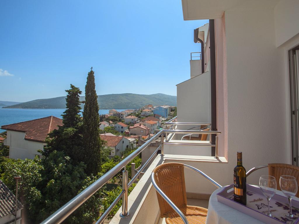 Apartments Kairos Сегет-Враниця Екстер'єр фото