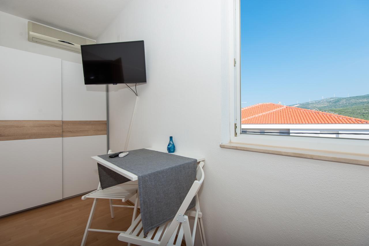 Apartments Kairos Сегет-Враниця Екстер'єр фото